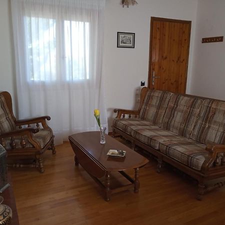 הוילה מישטראש Manousi 2 - First Floor מראה חיצוני תמונה