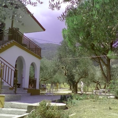 הוילה מישטראש Manousi 2 - First Floor מראה חיצוני תמונה