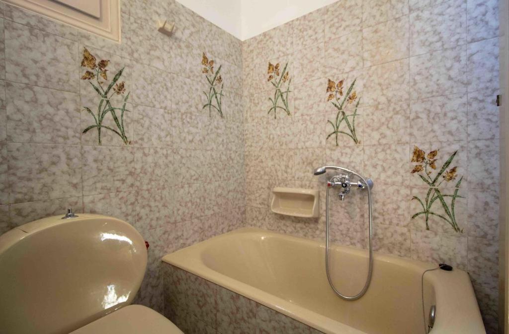 הוילה מישטראש Manousi 2 - First Floor מראה חיצוני תמונה